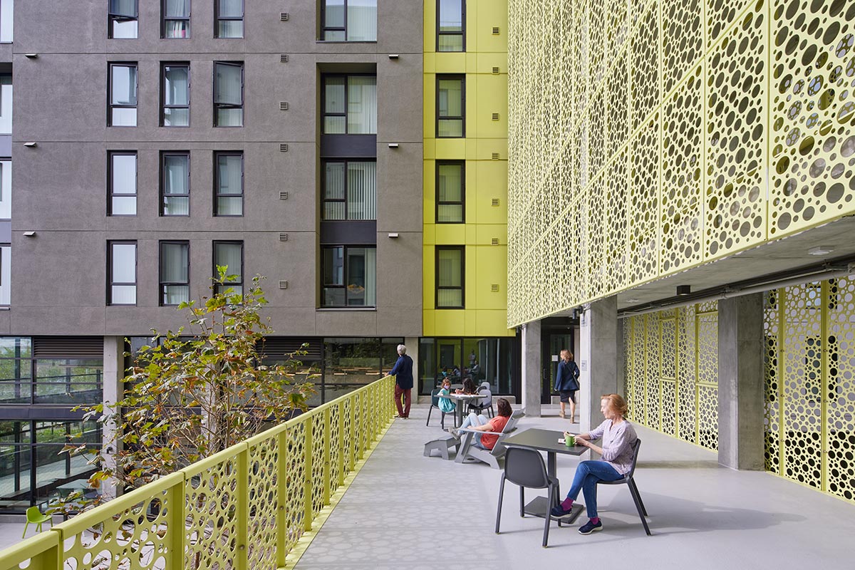 BOK Modern facade and cladding on apartment exterior