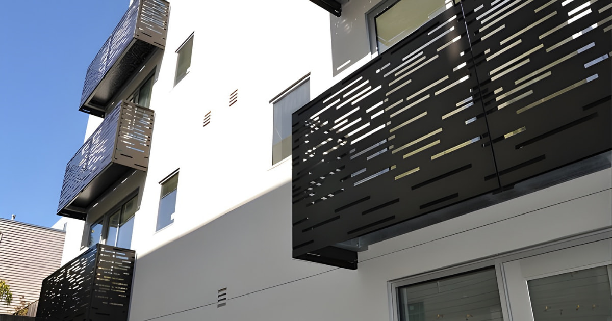 BOK Modern custom and pre-fabricated balcony guardrail